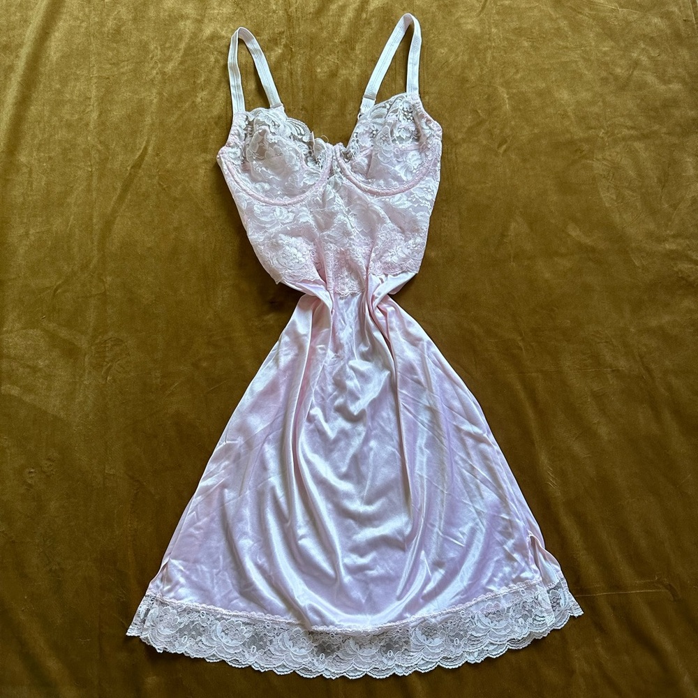 💝 VINTAGE PALE PINK LACE SLIP DRESS 💝